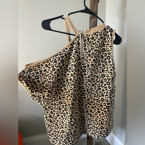 Cheetah shirt - Picture 2 of 3